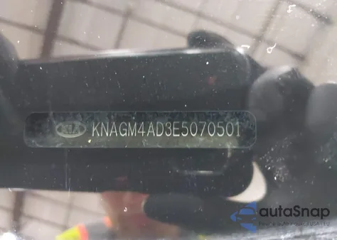 2014 Kia Optima Hybrid Lx z USA, uszkodzony, nr VIN KNAGM4AD3E5070501